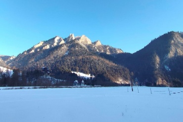 Zimowy trekking na Zamek Pieniński – śladami św. Kingi